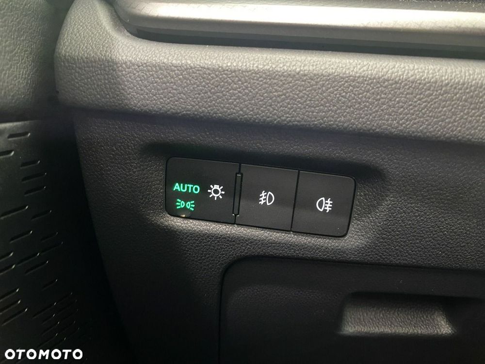 Skoda Octavia 2.0 TDI Ambition DSG - 27