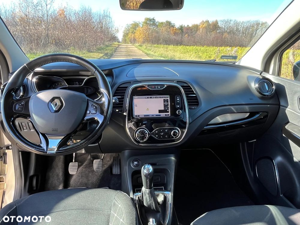 Renault Captur - 16