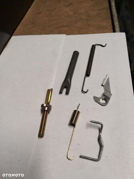 ROZPIERACZ SZCZĘK HAMULCOWYCH  NEXIA/ESPERO/LANOS/NUBIRA PRAWY  96395382 - 1