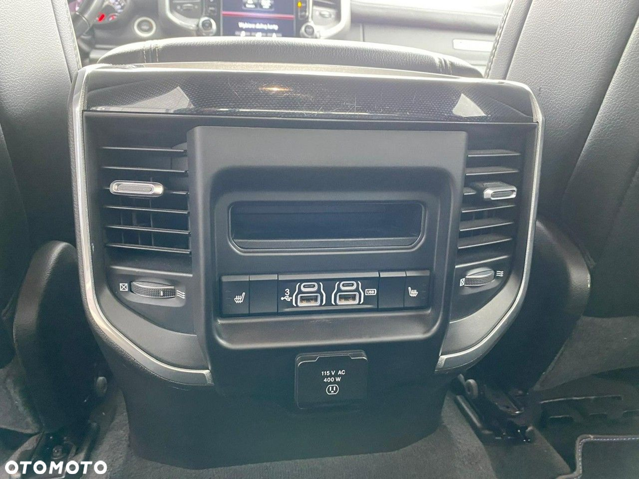 RAM 1500 - 9