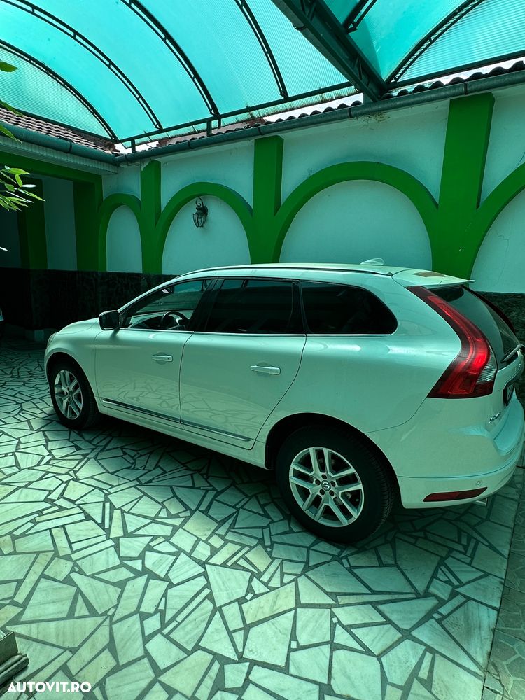 Volvo XC 60 D3 Geartronic Summum - 9