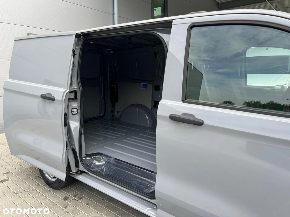 Volkswagen Transporter T7 - 7