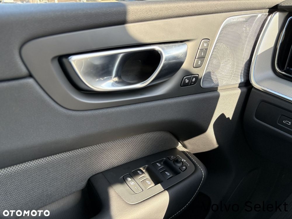 Volvo XC 60 - 21