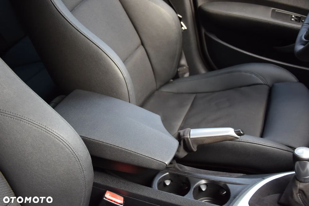 BMW Seria 1 118d - 27