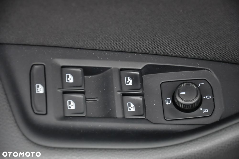 Volkswagen Passat - 28
