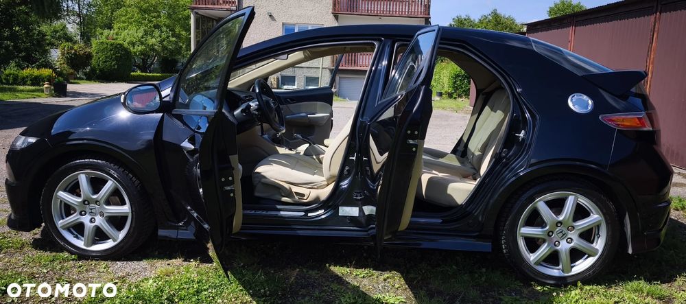 Honda Civic 1.8 Executive - 15