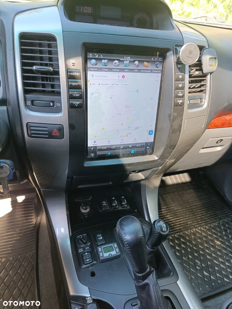 Toyota Land Cruiser - 18