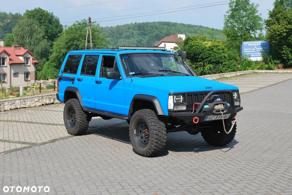 Jeep Cherokee - 3