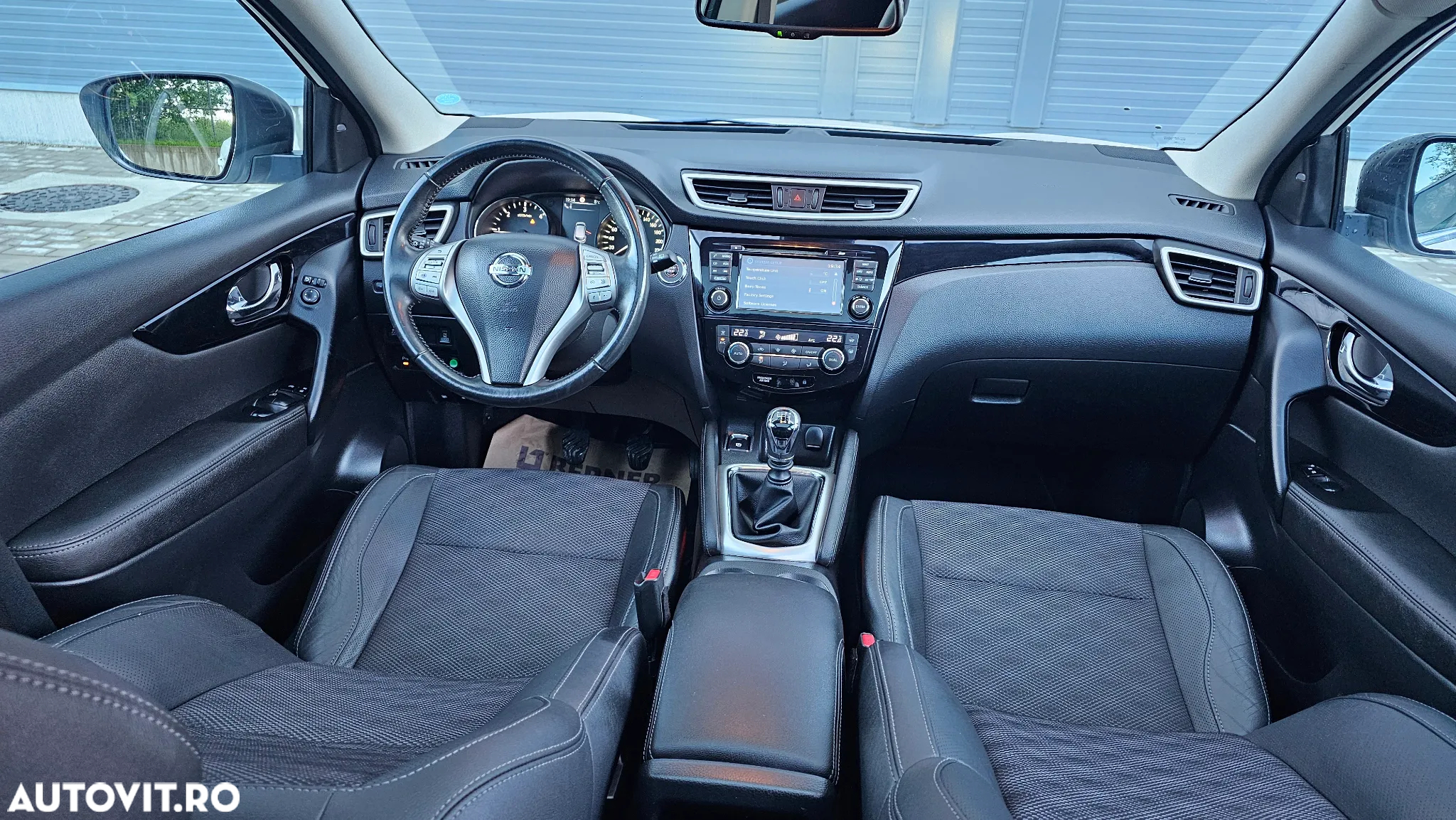 Nissan Qashqai 1.6 DCI 4 x 4 DPF Start/Stop tekna - 26