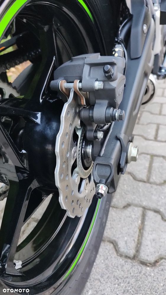 Kawasaki Ninja - 14