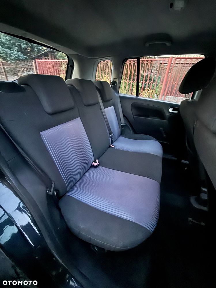 Ford Fusion - 13