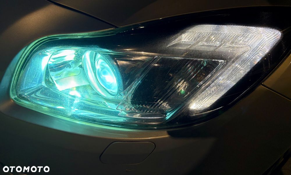 Opel Insignia 2.0 T Cosmo - 9