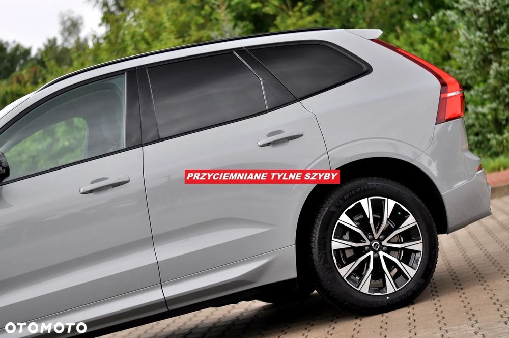 Volvo XC 60 B4 D Plus Dark - 8