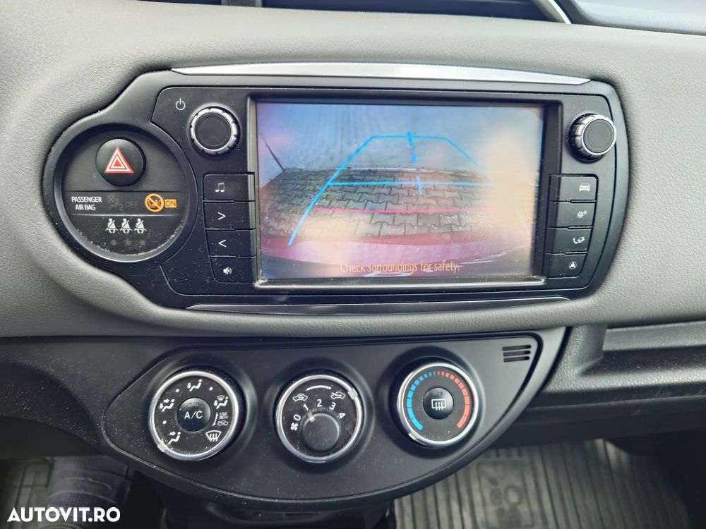 Toyota Yaris 1.33 L Dual VVT-i 5D Multidrive S Luna - 10