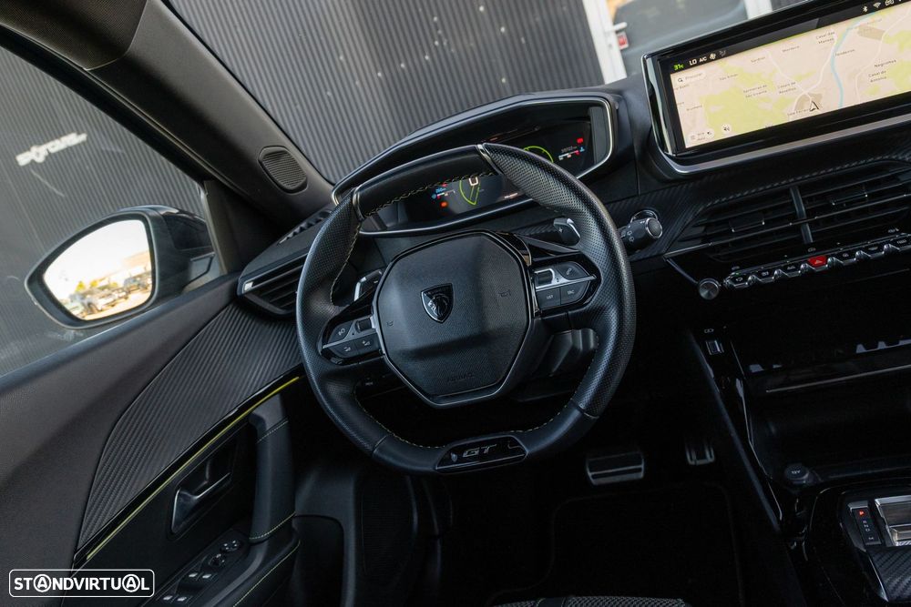 Peugeot 2008 1.2 PureTech GT EAT8 - 21
