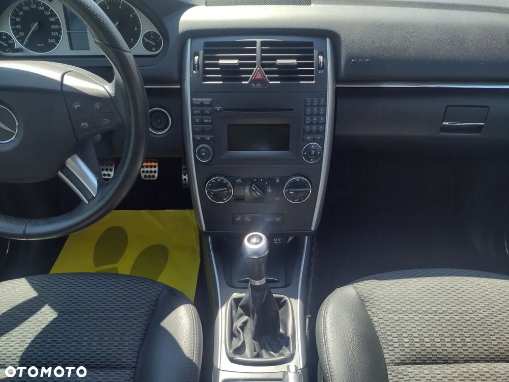 Mercedes-Benz Klasa B 160 BlueEFFICIENCY - 23