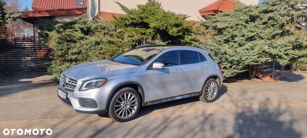 Mercedes-Benz GLA 250 4Matic 7G-DCT AMG Line - 4