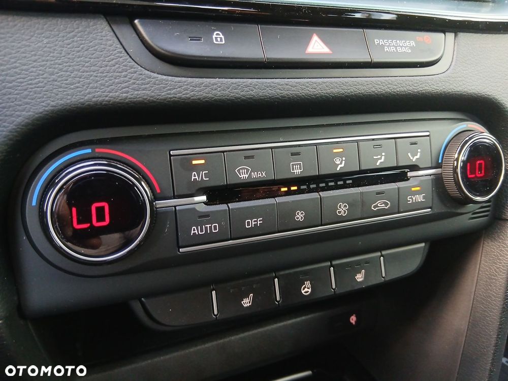 Kia XCeed 1.6 T-GDI Tribute DCT - 17