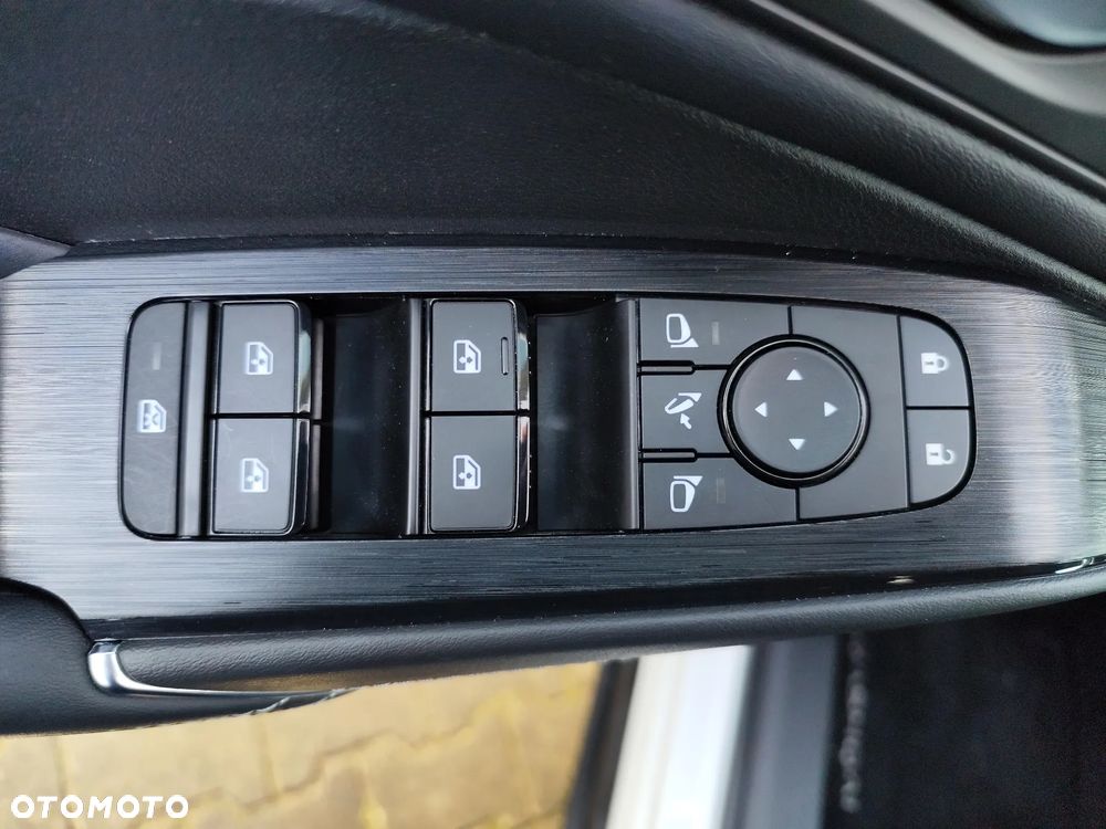 Nissan Qashqai 1.3 DIG-T N-CONNECTA - 20