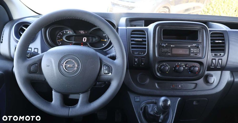 Opel Vivaro - 13