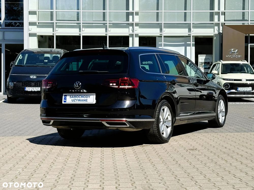 Volkswagen Passat 2.0 TSI Elegance DSG - 2