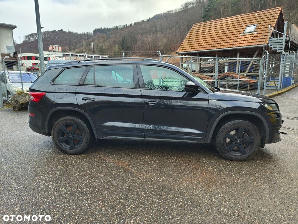 Skoda Kodiaq 2.0 TSI 4x4 DSG Sportline - 4