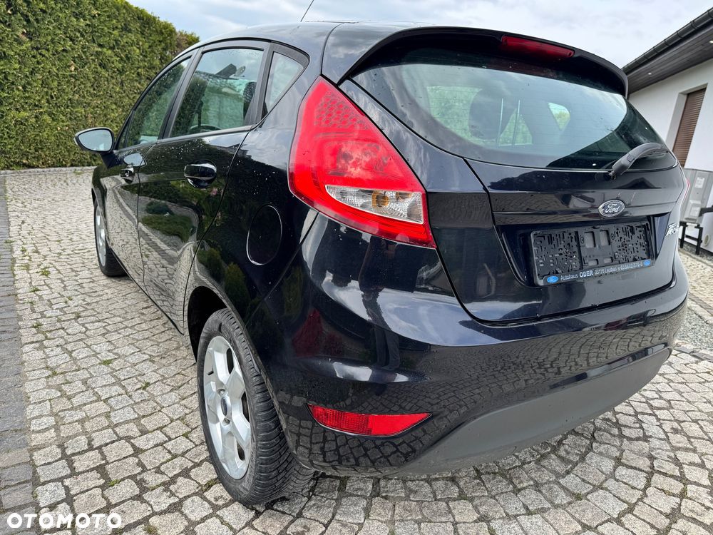 Ford Fiesta - 17