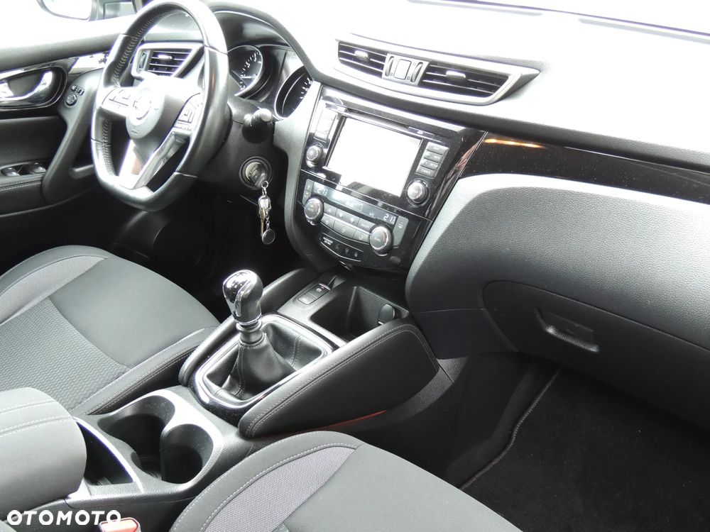 Nissan Qashqai 1.2 DIG-T Acenta EU6 - 26