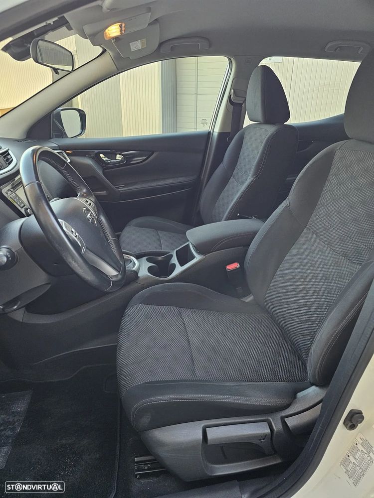 Nissan Qashqai 1.2 DIG-T Acenta Connect - 16