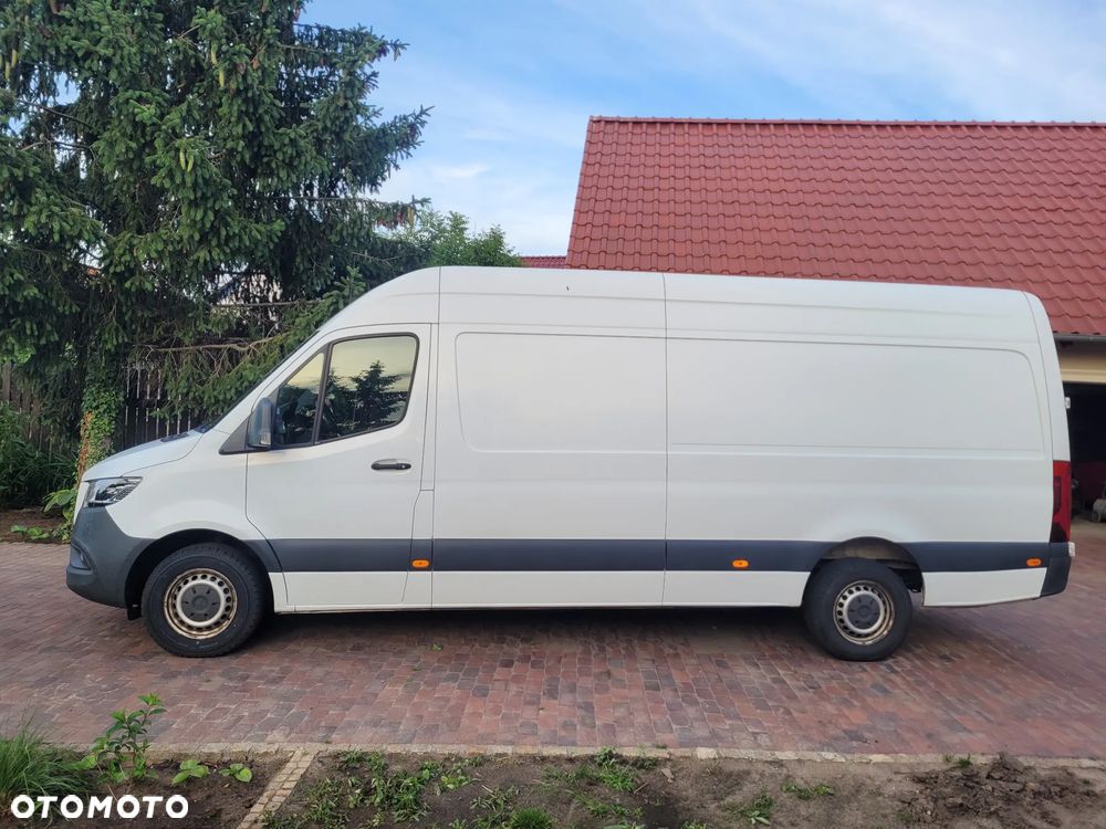 Mercedes-Benz Sprinter 319 - 4