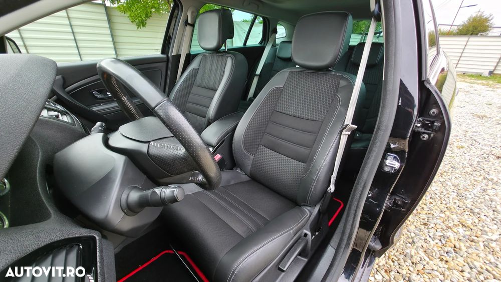 Renault Megane ENERGY dCi 130 BOSE EDITION - 16