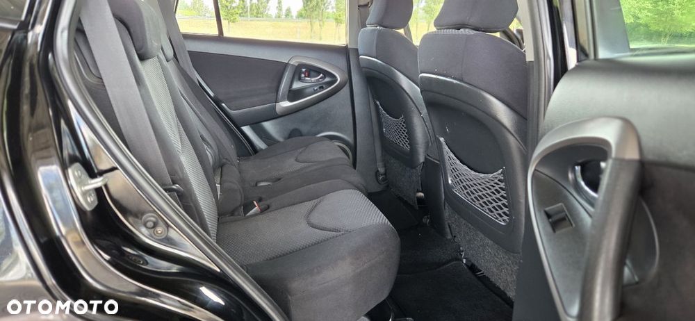 Toyota RAV4 2.2 D-4D 4x4 Sol - 23