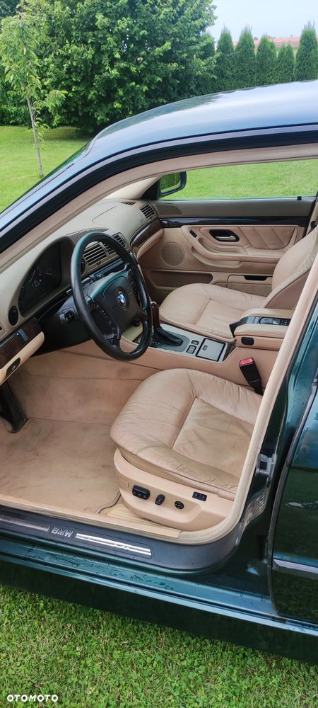 BMW Seria 7 740i - 10