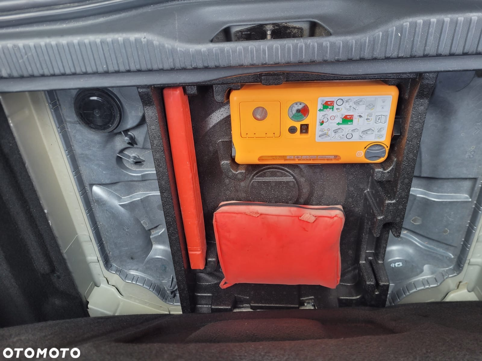 Citroën C4 Picasso e-HDi 115 Business Class - 21