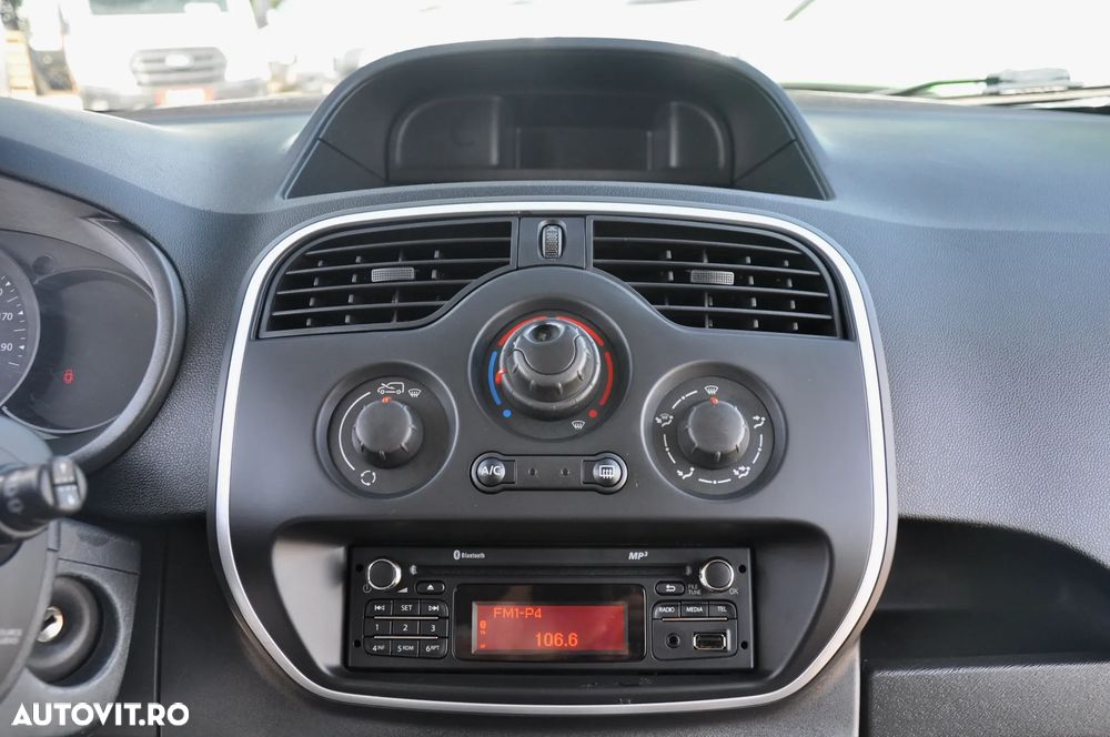 Renault Kangoo ENERGY dCi 90 FAP Start & Stop INTENS - 17