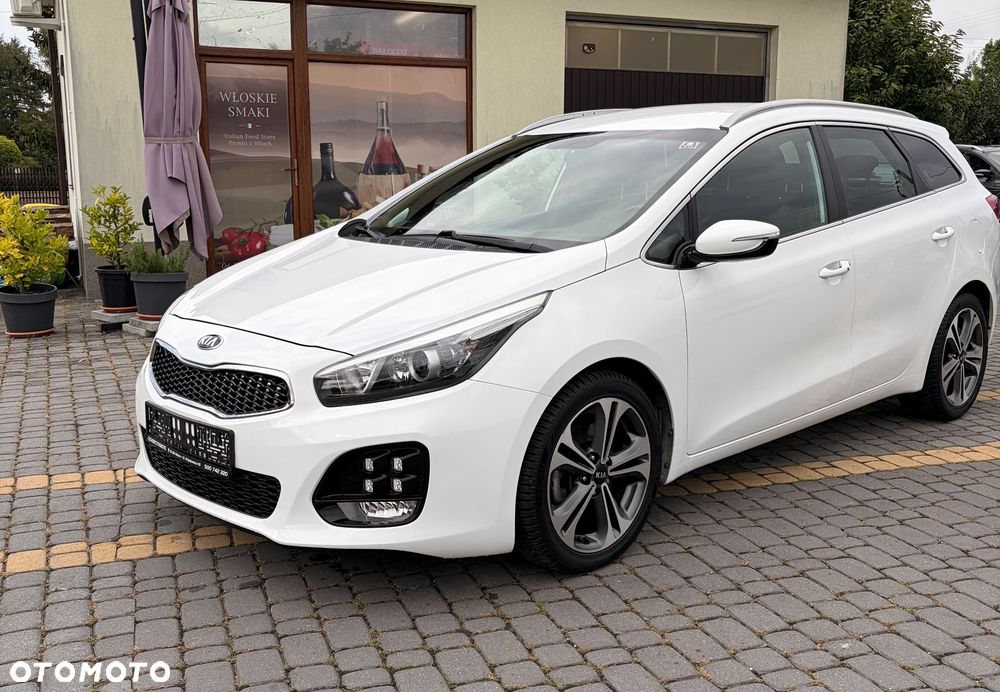 Kia Ceed - 4