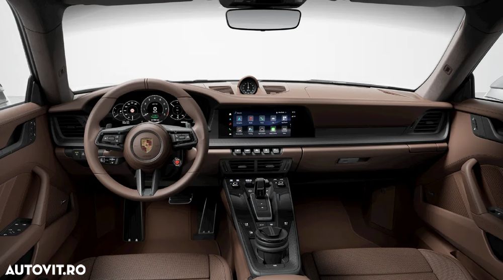 Porsche 911 4 GTS PDK - 10