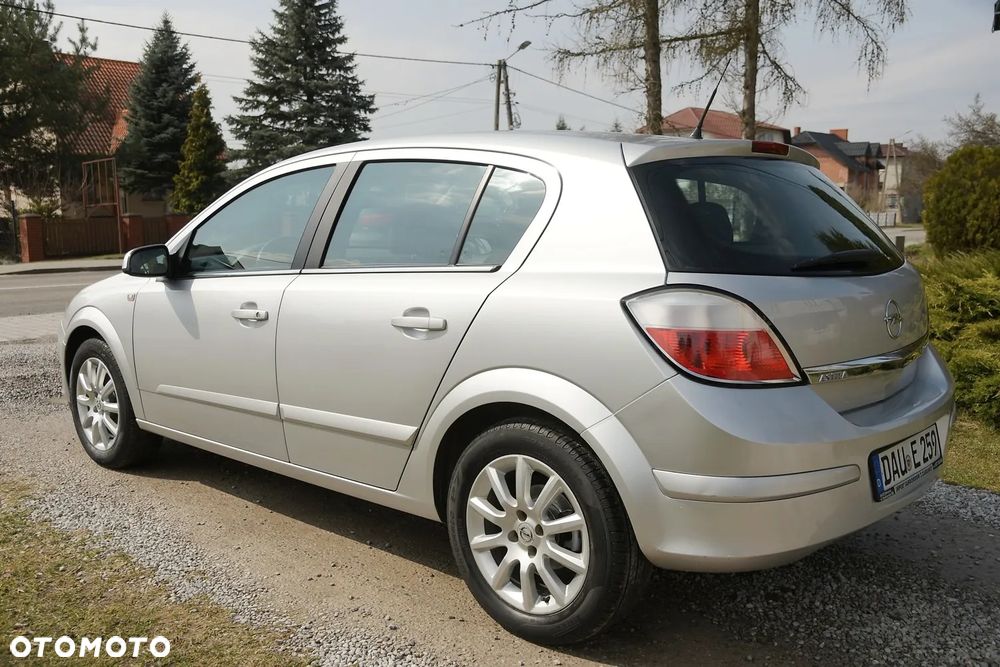 Opel Astra - 9