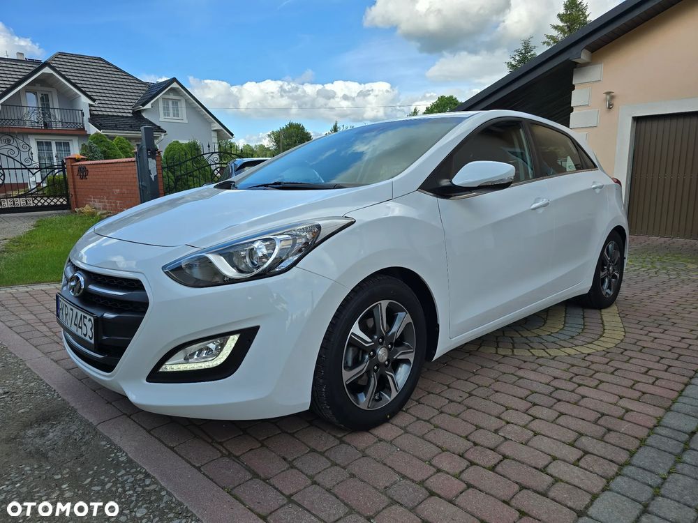 Hyundai i30 blue 1.6 GDI YES Gold - 10