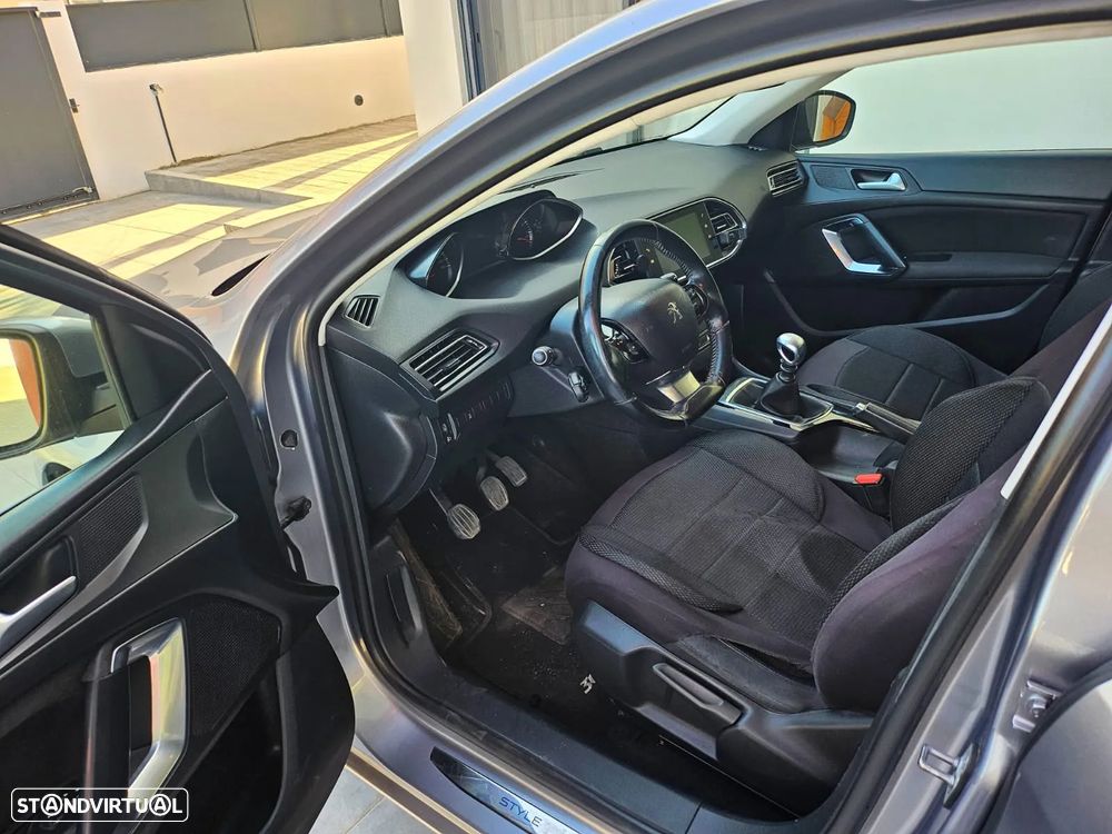 Peugeot 308 1.2 PureTech Active - 5