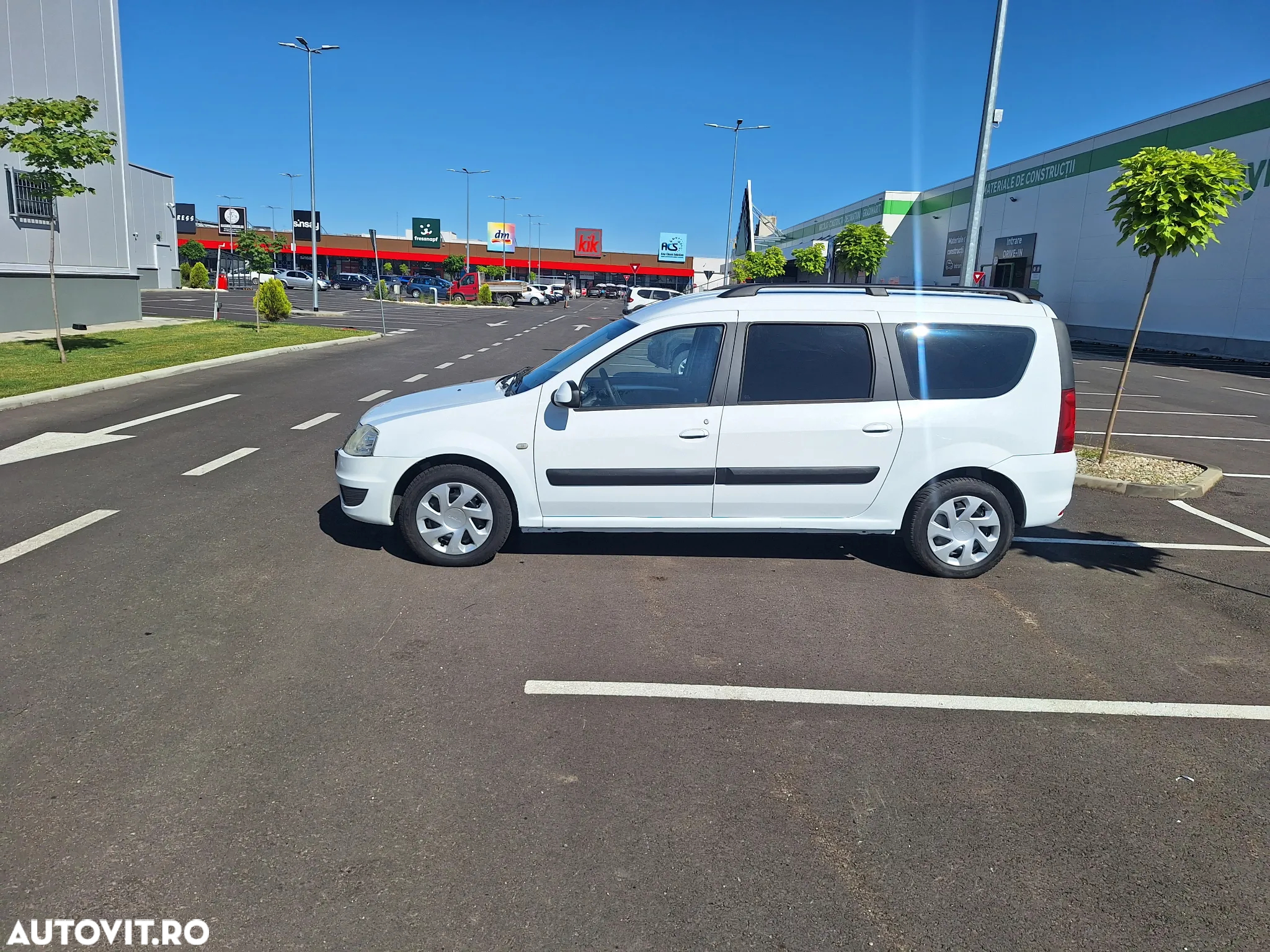 Dacia Logan 1.5 90CP Laureate - 11