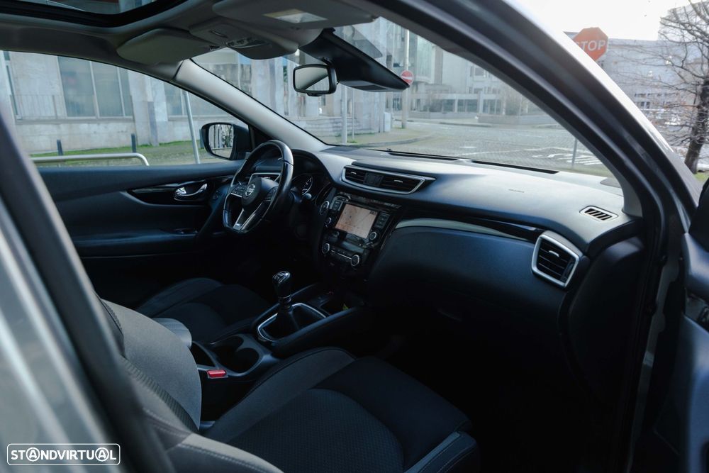 Nissan Qashqai 1.3 DIG-T N-Connecta - 22