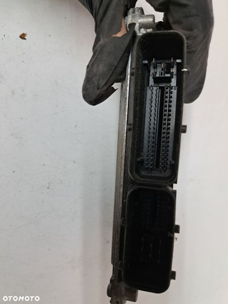 Opel Zafira B z16 XER sterownik silnika 55568735 - 4