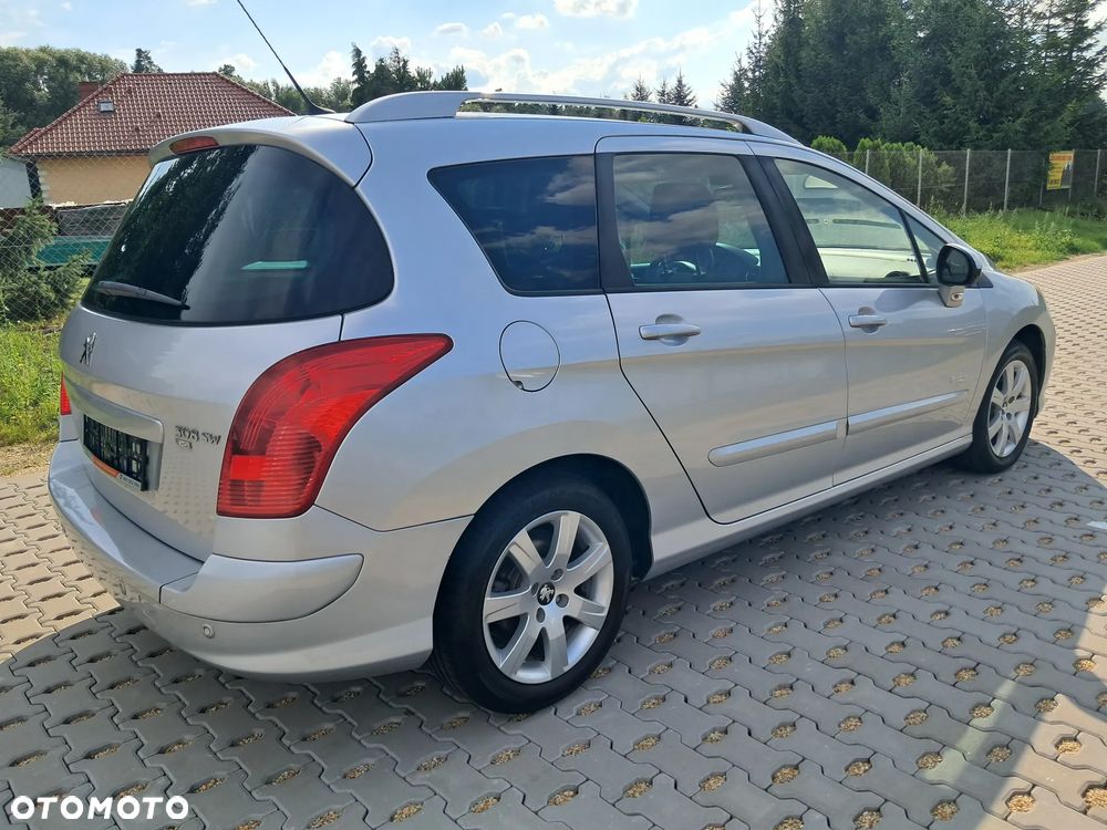 Peugeot 308 e-HDi FAP 115 Stop&Start Business Line Niveau 1 - 7