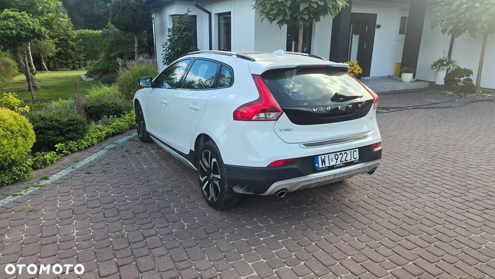 Volvo V40 Cross Country T3 Drive-E Summum - 19