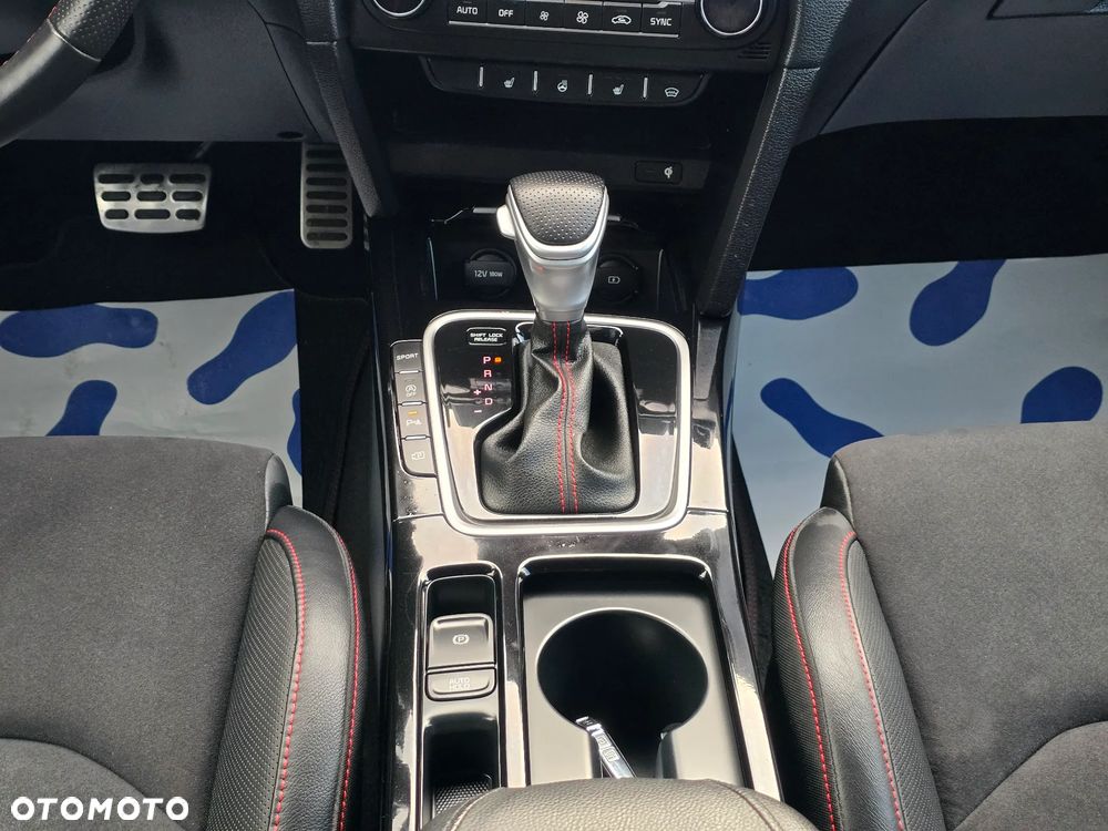 Kia ProCeed 1.6 T-GDI DCT7 OPF GT - 19