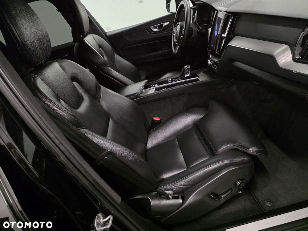 Volvo XC 60 B4 D Inscription - 19