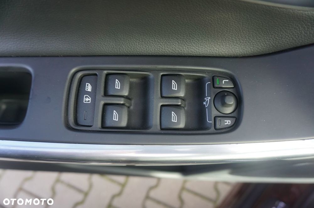 Volvo XC 60 D4 Geartronic Summum - 13