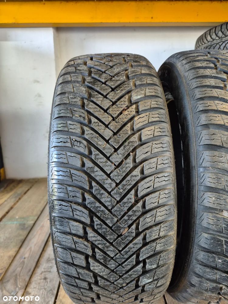 Opony Nokian Weatherproof 195/55 R15 - 2