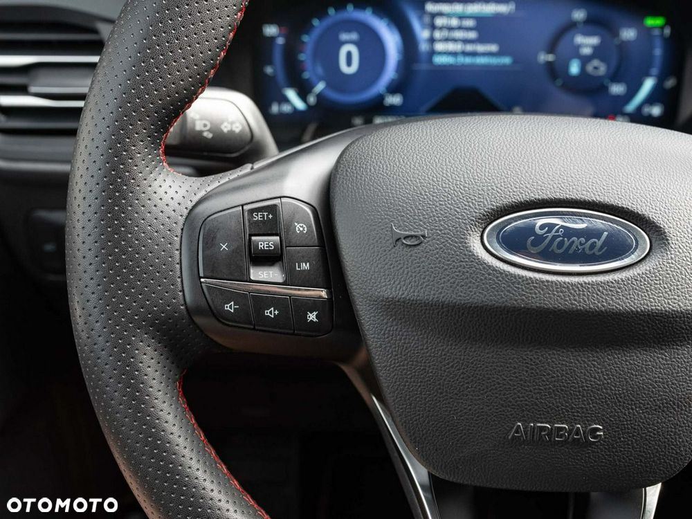 Ford Kuga - 13